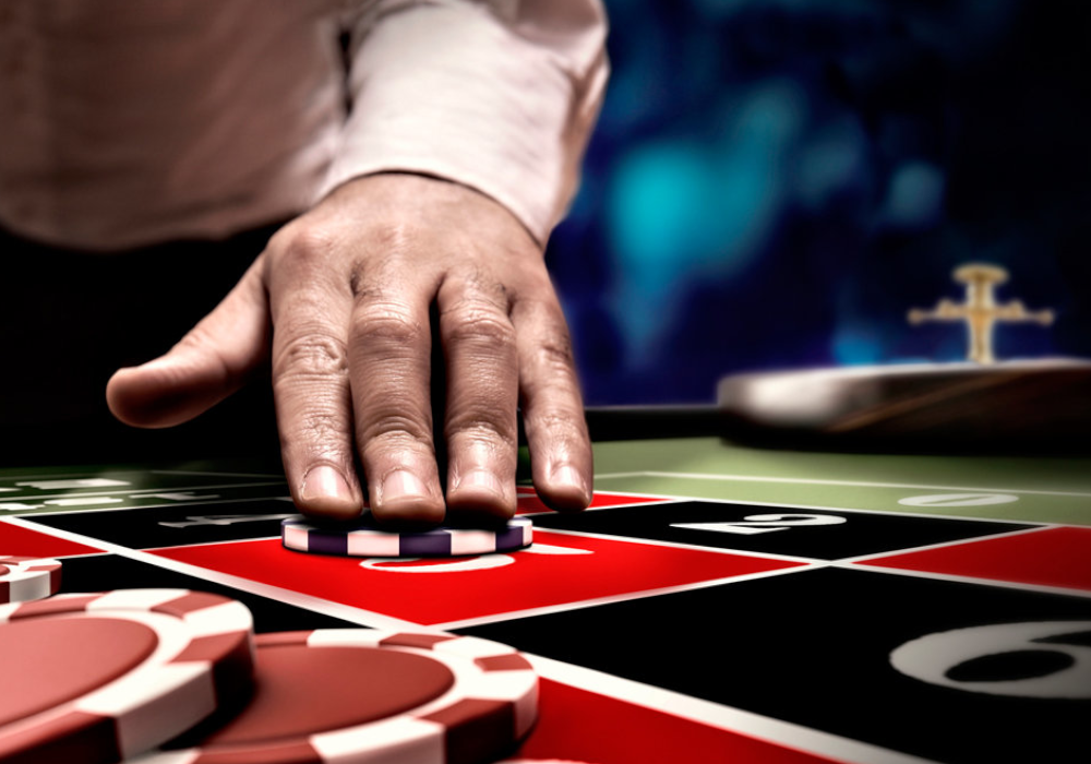 «Российская газета»: ФНС поставит на белое 