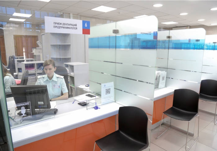 Астраханские налоговые органы приостанавливают личный приём