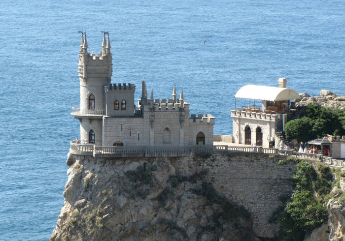 В СЭЗ в Крыму планируют установить пониженные страховые взносы