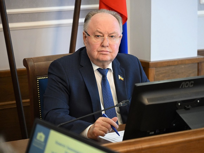 2026-07-29_В_донском_парламенте_обсудили_оперативные_итоги_налоговой_реформы_02.jpg