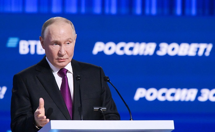 2025_12-01_12-07_РГ_Владимир_Путин_оценил_развитие_01.jpg