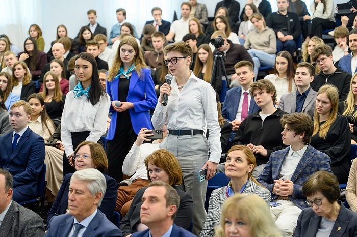 2026-05-29_Силуанов_Россия_научилась_справляться_с_различными_вызовами_03.jpg