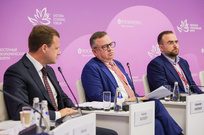 2026-09-03_Восточн_финцентр_предполаг_прямой_доступ_инвест_к_российск_финрынку_02.jpg