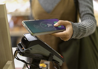 III квартал-2025: количество безналичных операций по оплате товаров и услуг выросло на 13%