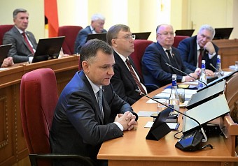 Юрий Слюсарь: социальные обязательства – в приоритете